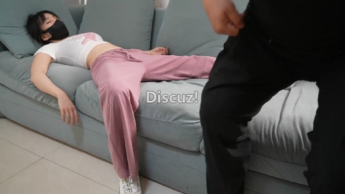 231734iu5gju5xuzm9flqq.jpg