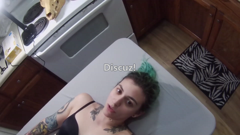Mia In The Morgue 瑜伽[00_15_50][20260617-010352].png
