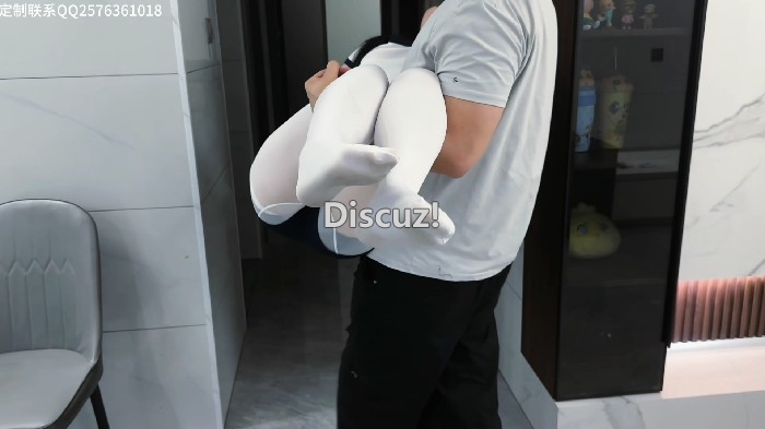 025839g47g1e4f316tgs6f.jpg
